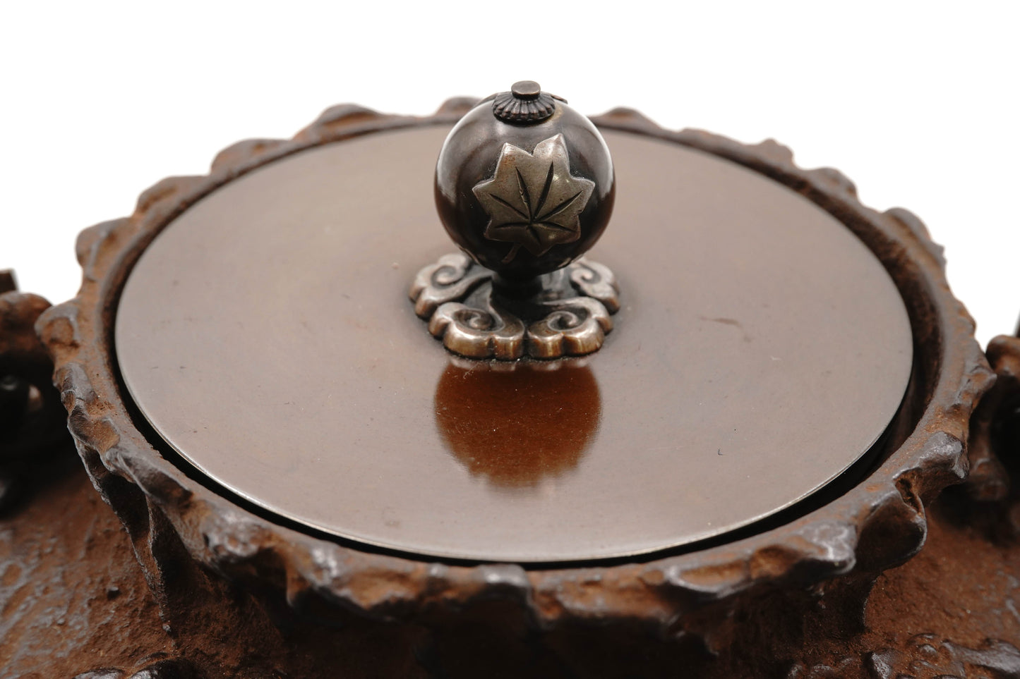 Kibundo copy Treasure bag shaped iron kettle with cloud dragon pattern