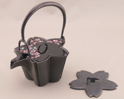 燗鍋　桜　黒漆 桜