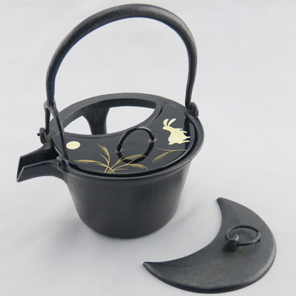 燗鍋　三日月　黒漆　ススキに兎
