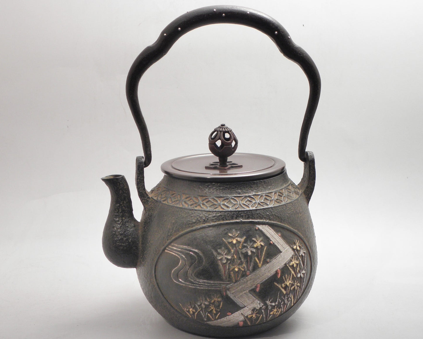 20Z  红白梅图 金银镶嵌