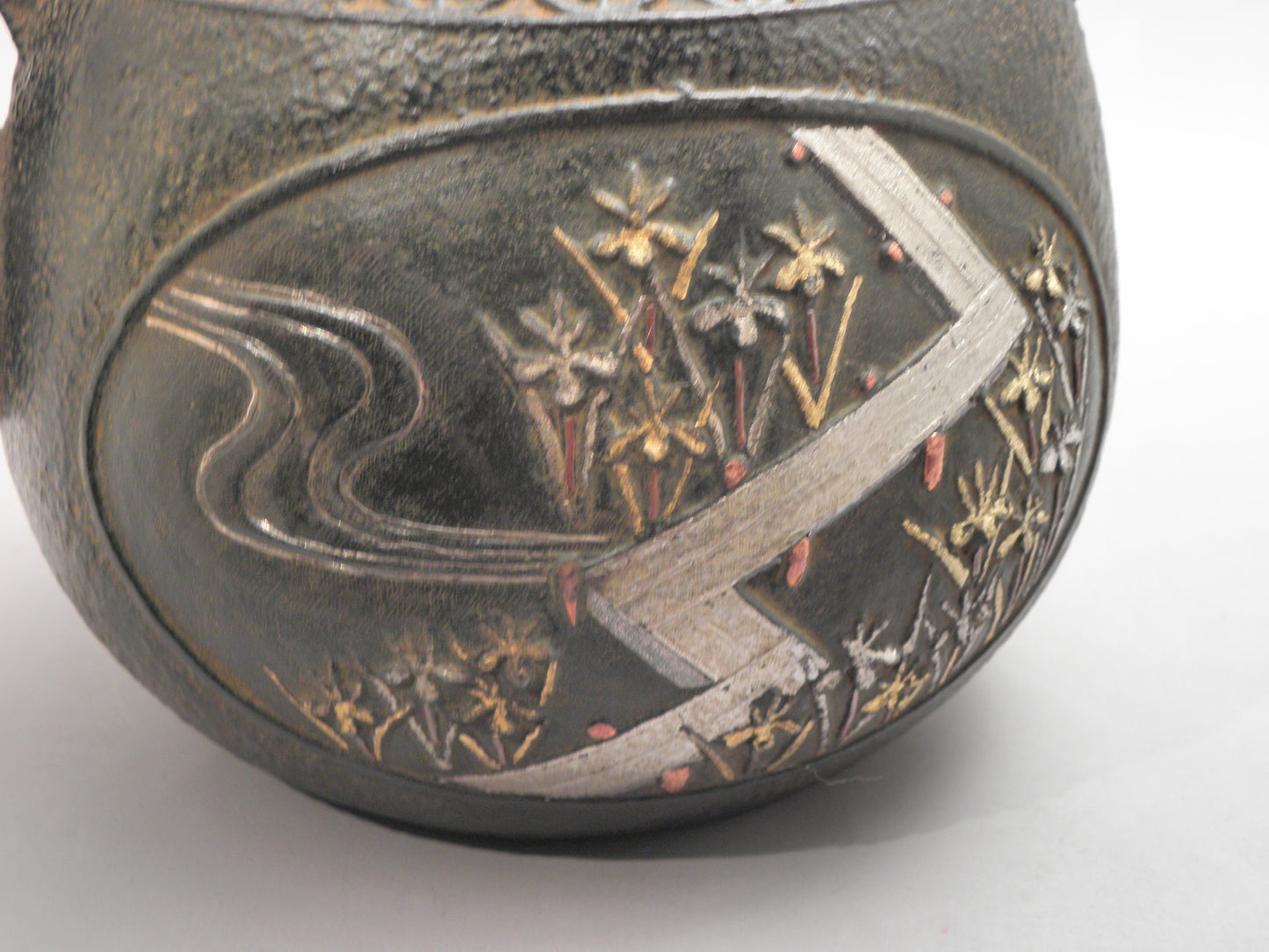 20Z  红白梅图 金银镶嵌