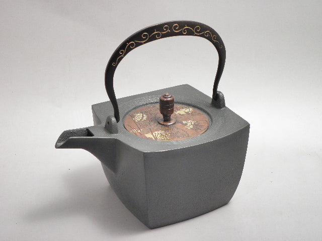 小鉄瓶 四方 D-1扇面 弦 黒唐草(赤唐草）