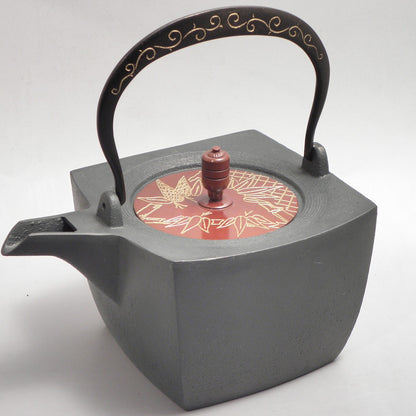 小鉄瓶　四方 D-2竹 弦 黒唐草（赤唐草）
