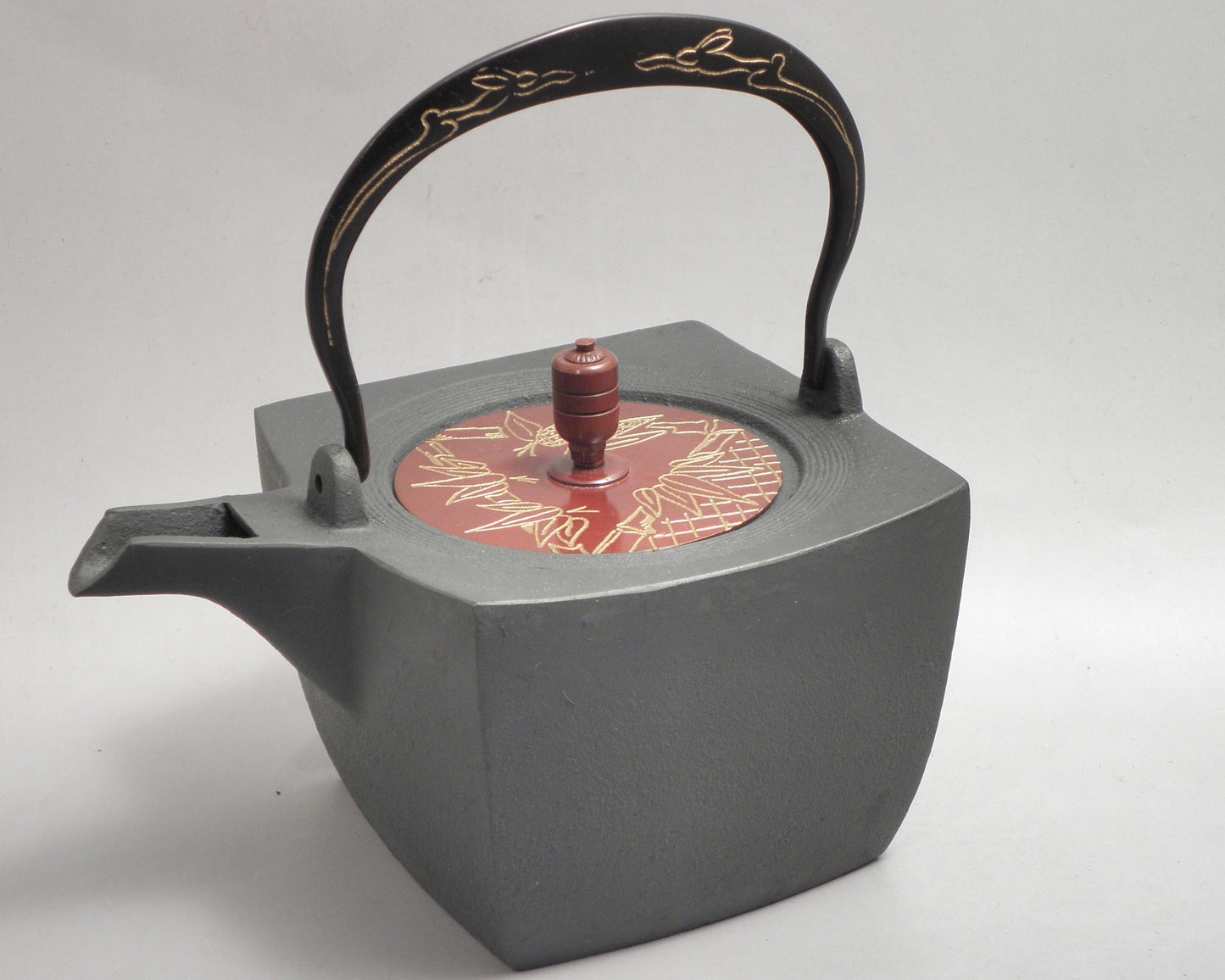 小鉄瓶　四方 D-2竹 弦 黒兎（赤兎）