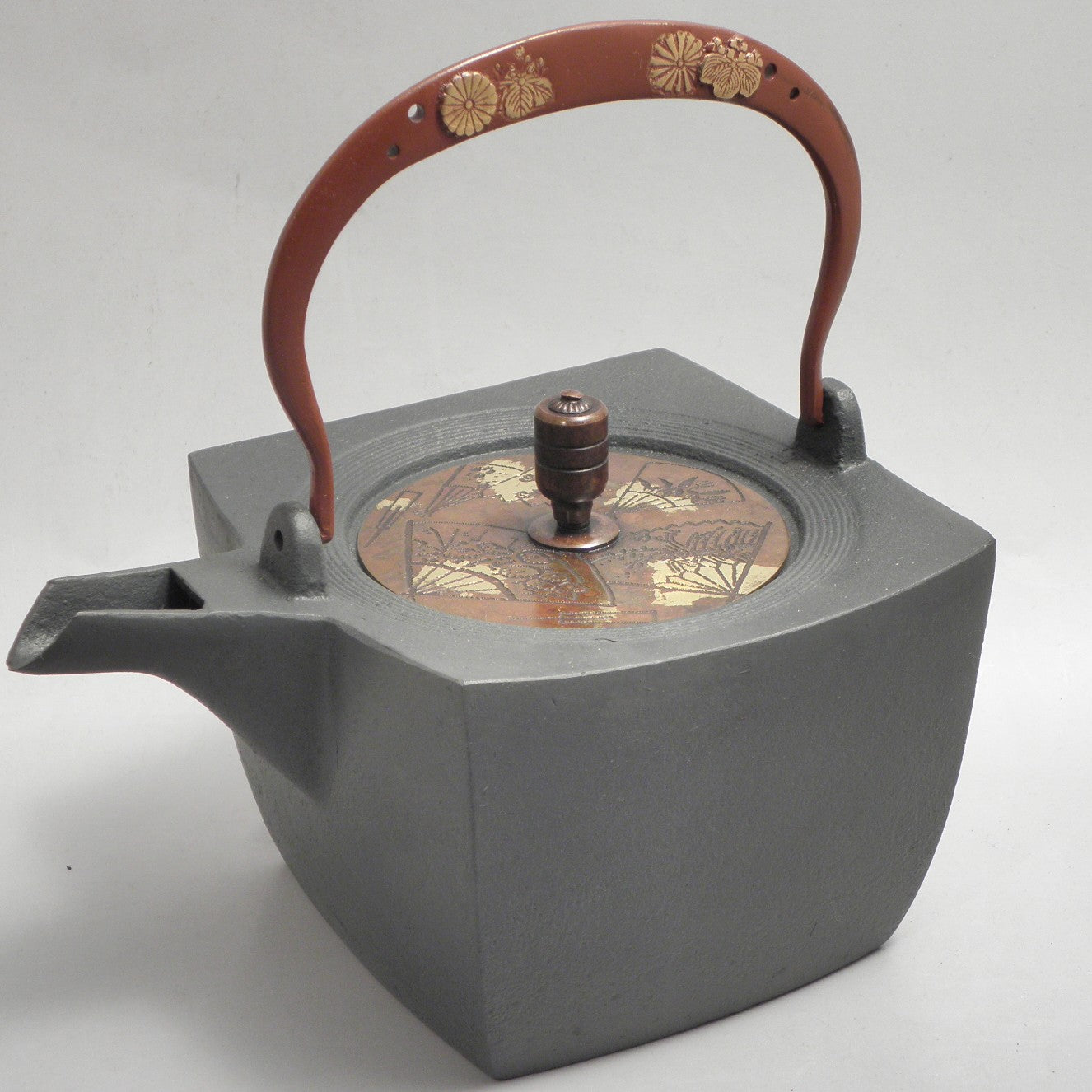 小鉄瓶 四方 D-1扇面 弦 黒菊桐 (赤菊桐）