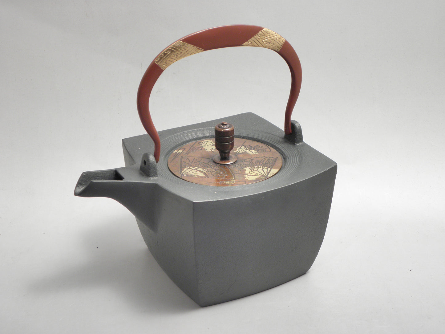 小鉄瓶　四方 D-1扇面 弦 黒紗綾（赤紗綾)