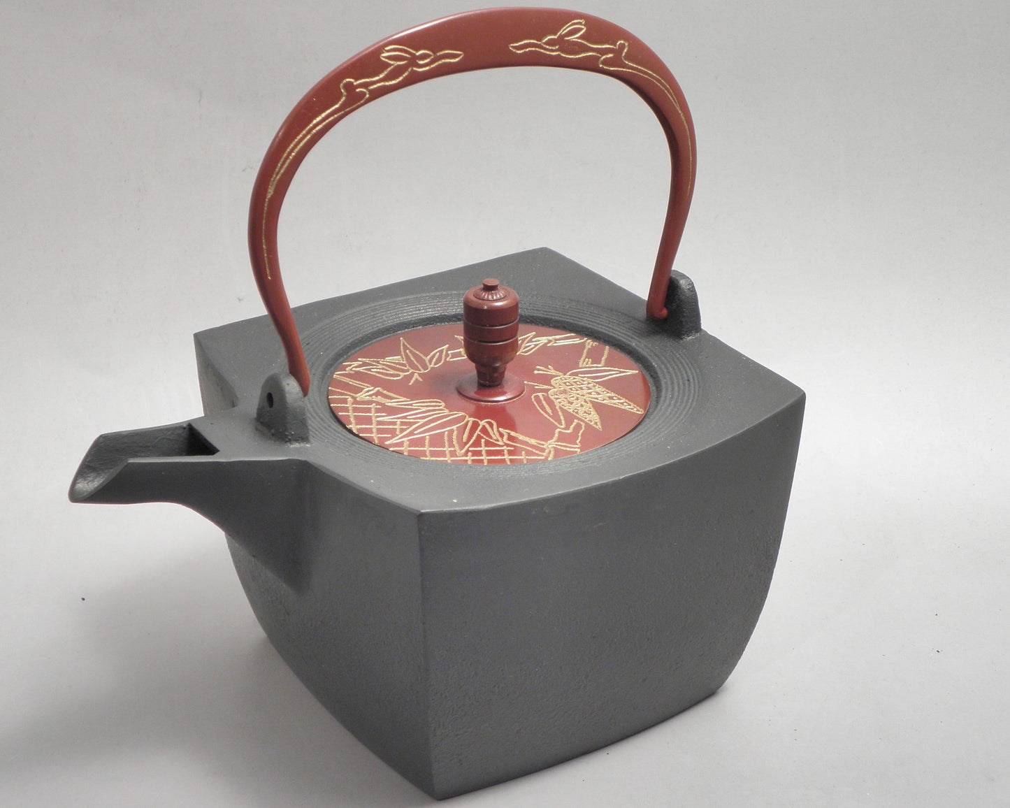 小鉄瓶　四方 D-2竹 弦 黒兎（赤兎）