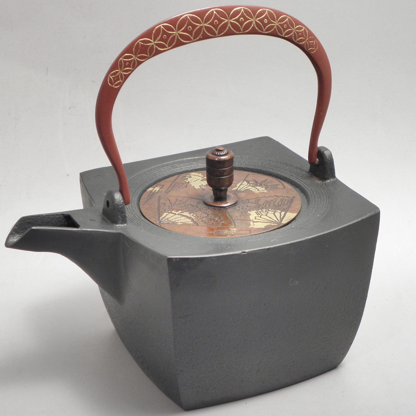 小鉄瓶 四方 D-1扇面 弦 黒七宝 (赤七宝）