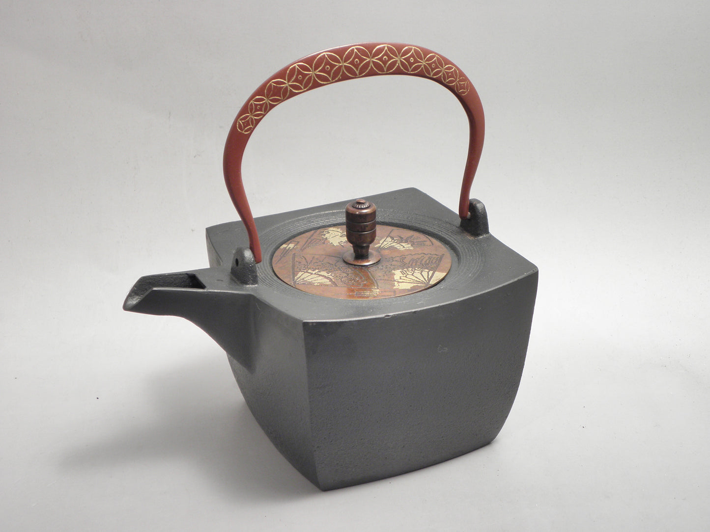 小鉄瓶 四方 D-1扇面 弦 黒七宝 (赤七宝）