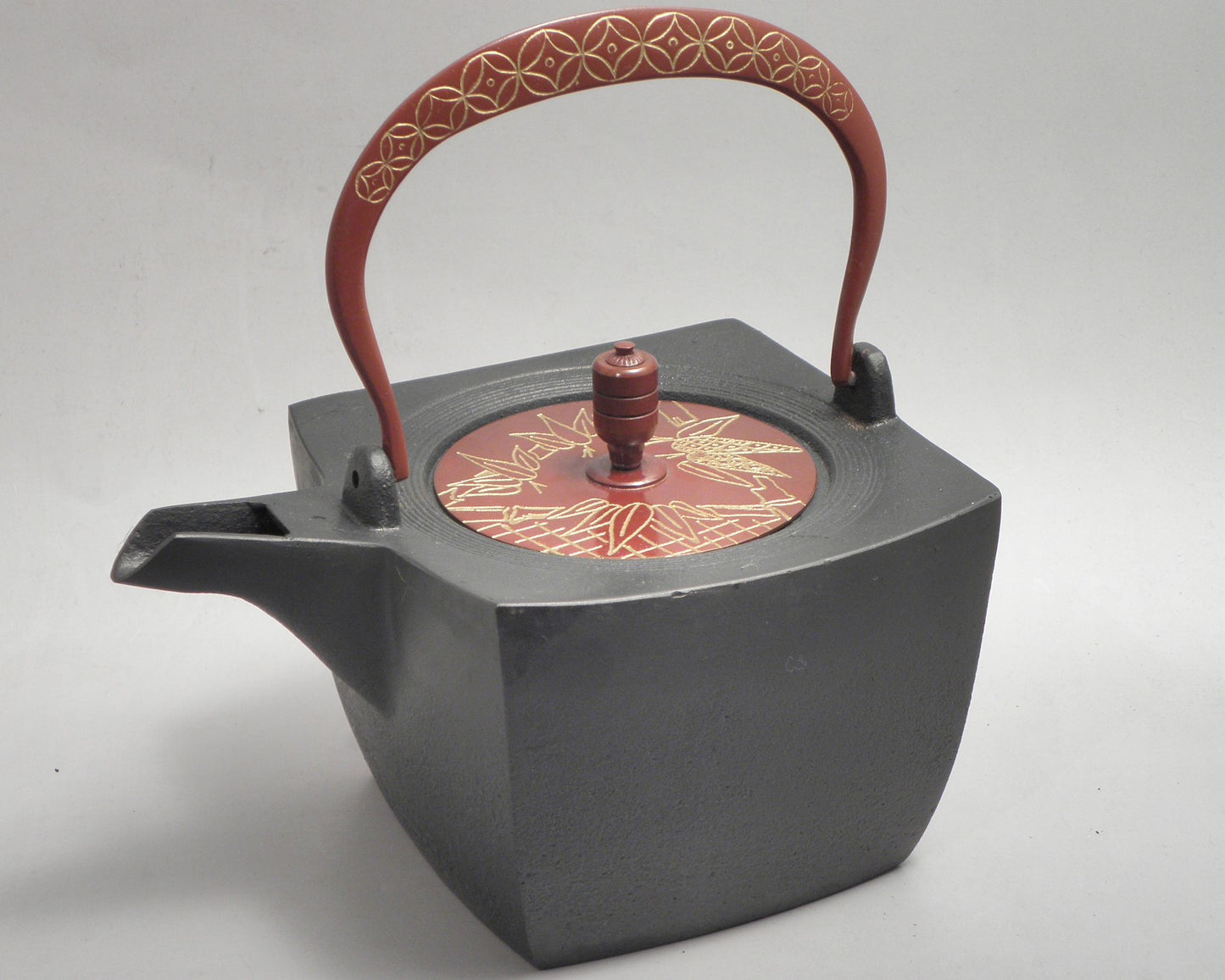 小鉄瓶　四方 D-2竹 弦 黒七宝（赤七宝）