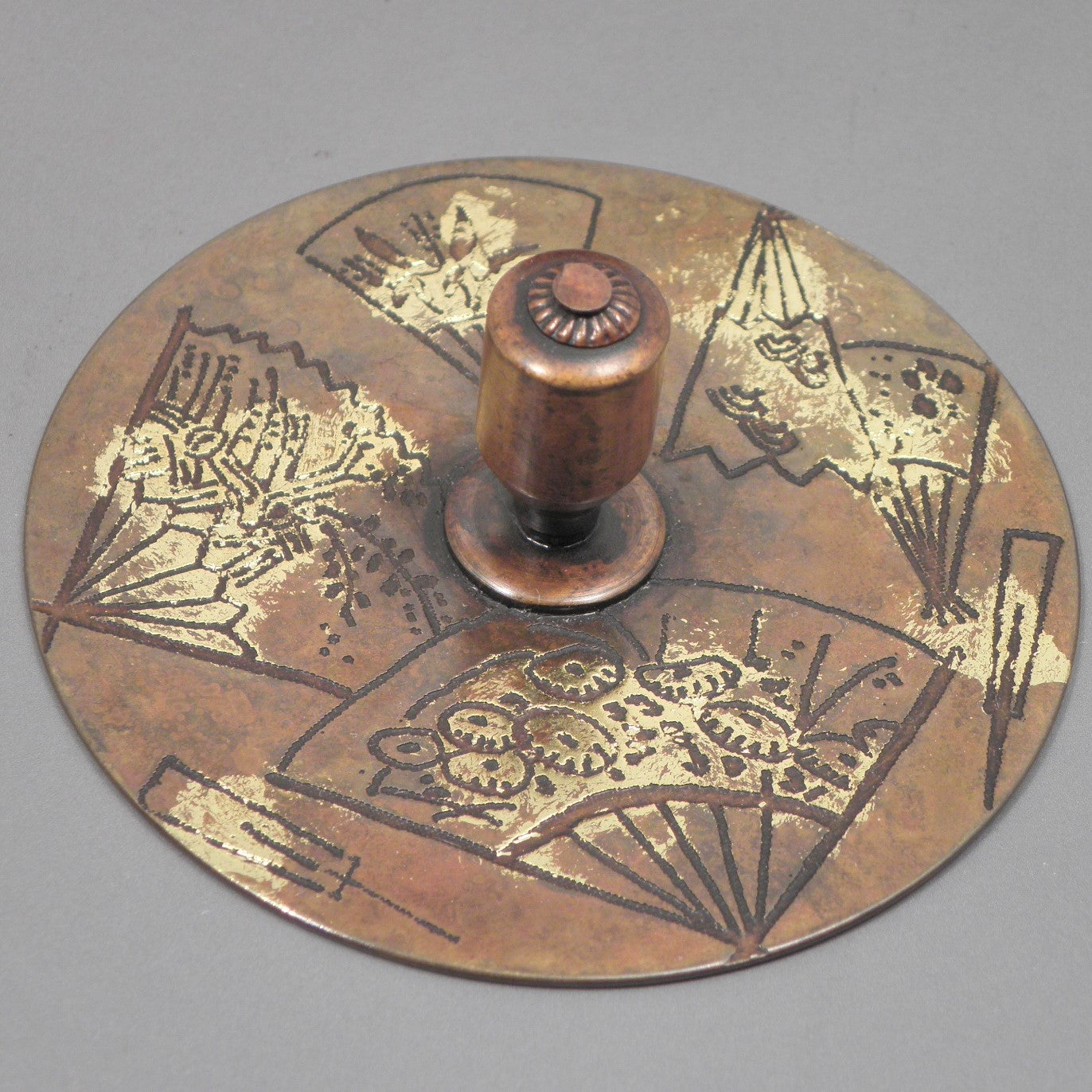 小鉄瓶　四方 D-1扇面 弦 黒龍（赤龍）